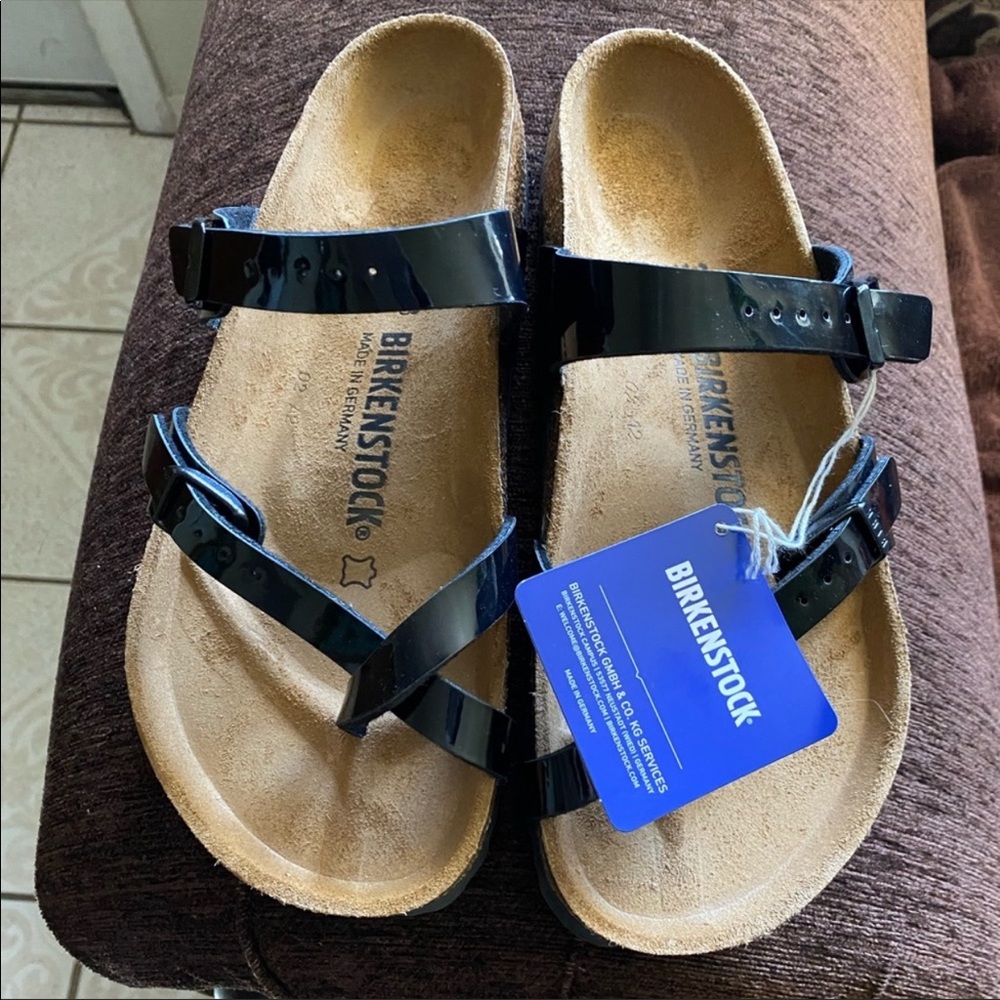 Open Box Franca - Black Patent Birkenstock size 38 =7